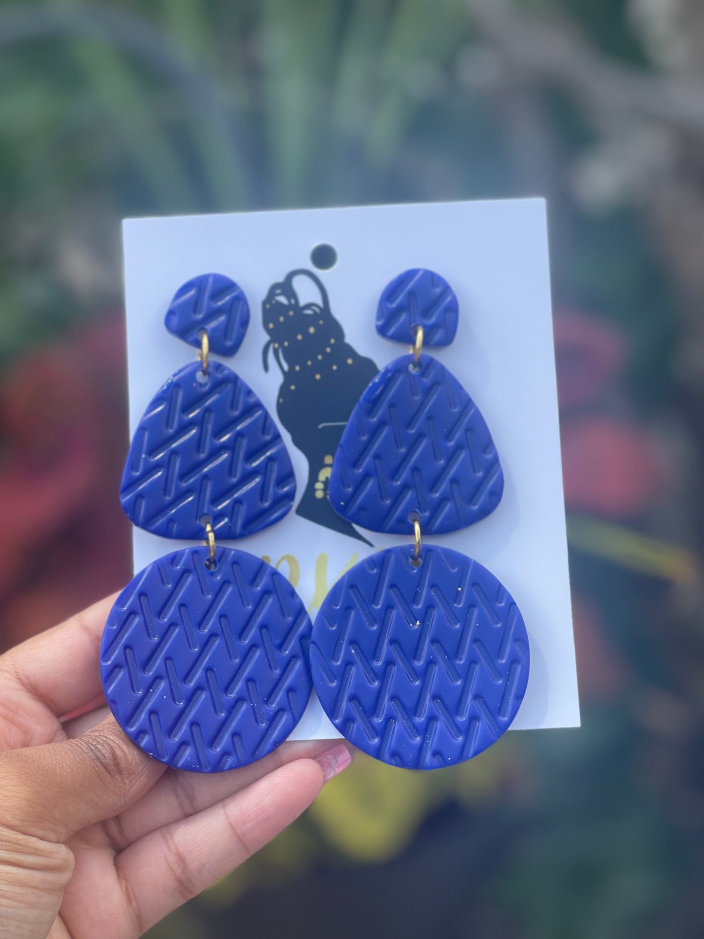 Navy and Textured Rounds